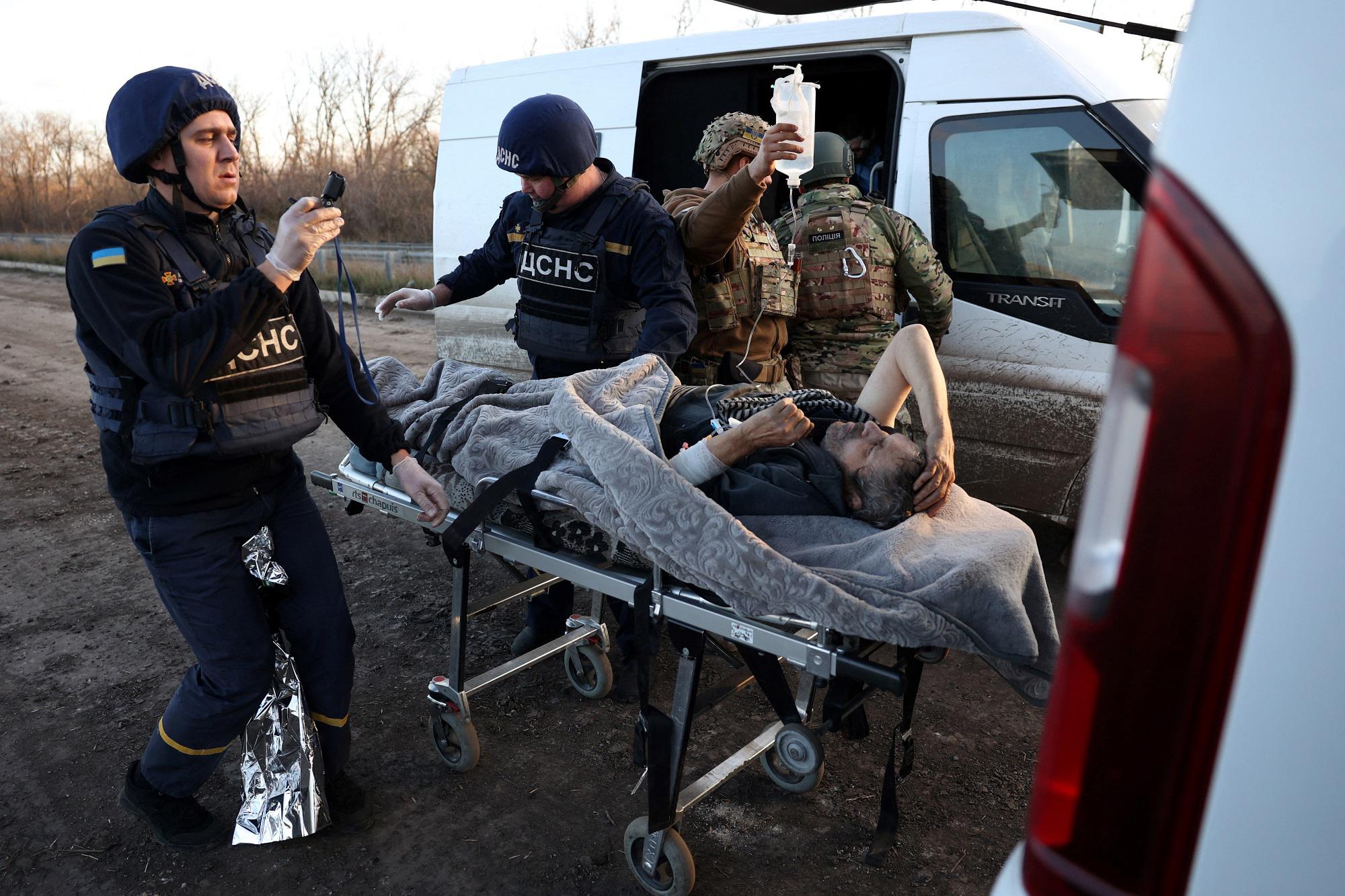 Ucraina, Nato: "Situazione sul campo difficile, aumentare il sostegno"