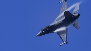 Ucraina, Olanda e Danimarca forniranno F-16"