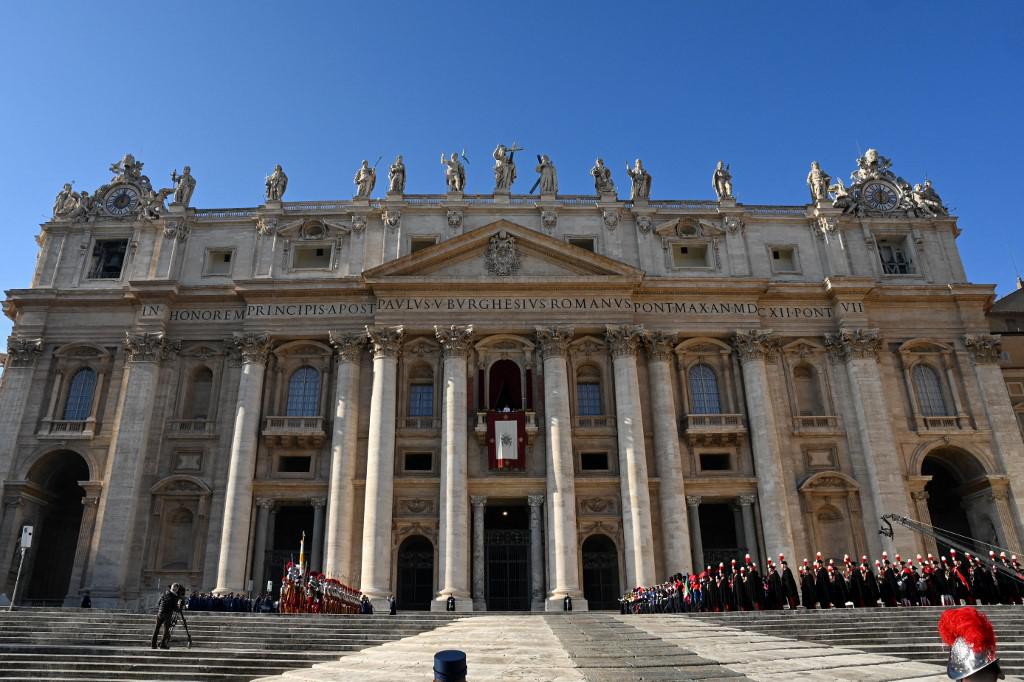 Ucraina, Papa Francesco: "Stop alla guerra insensata"