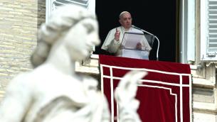 Ucraina, Papa: "Ripudiare guerra, atto barbaro e sacrilego"
