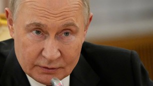 Ucraina, Putin risponde all'ultimatum Ue: "Proposti negoziati dal 15 maggio"