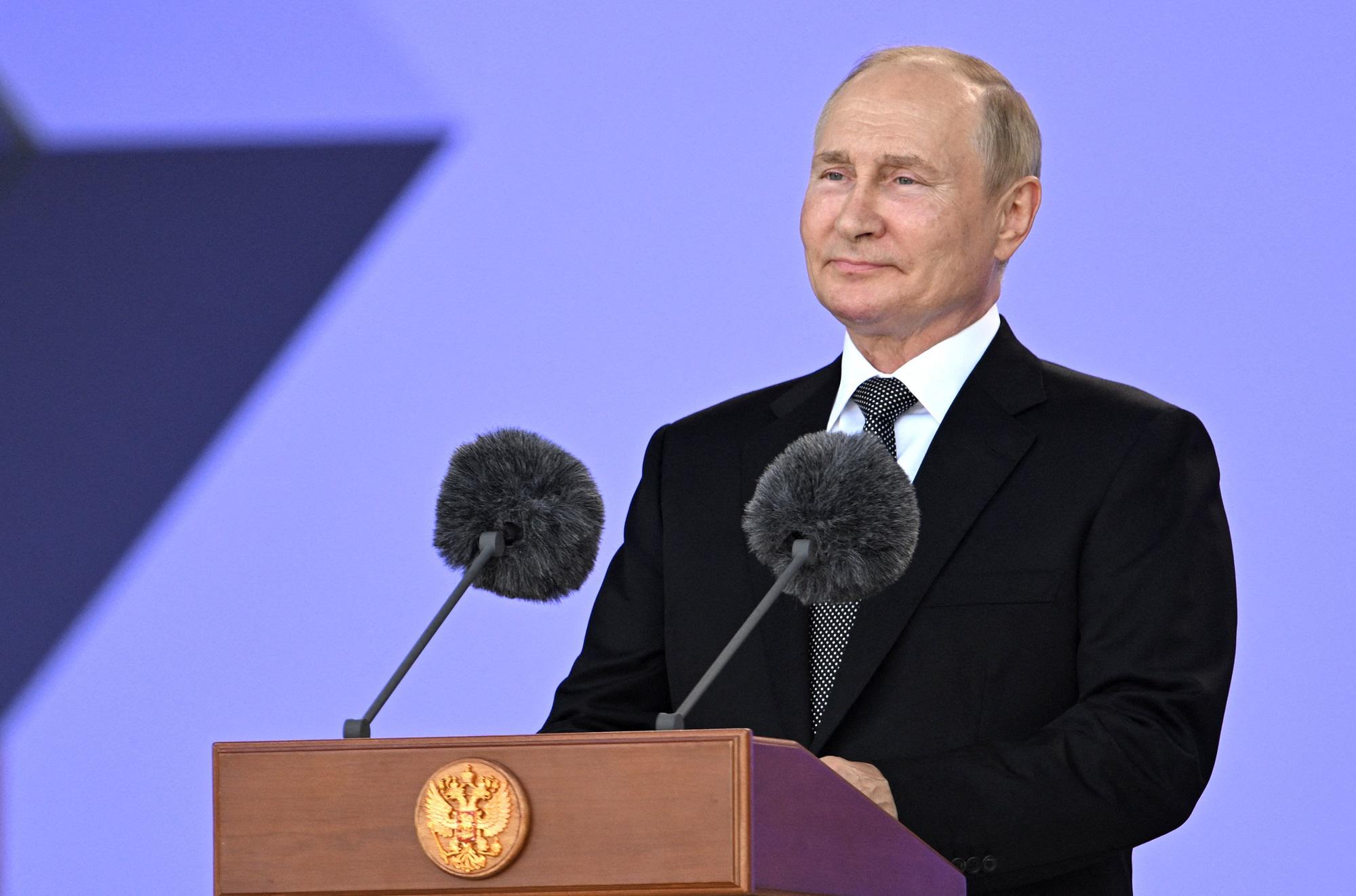 Ucraina, Putin: "Russia pronta a offrire armi moderne ad alleati"
