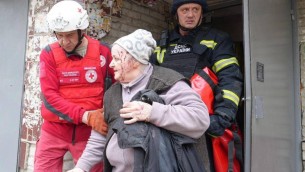 Ucraina, raid russo su Sumy: almeno 65 feriti, 14 sono bambini