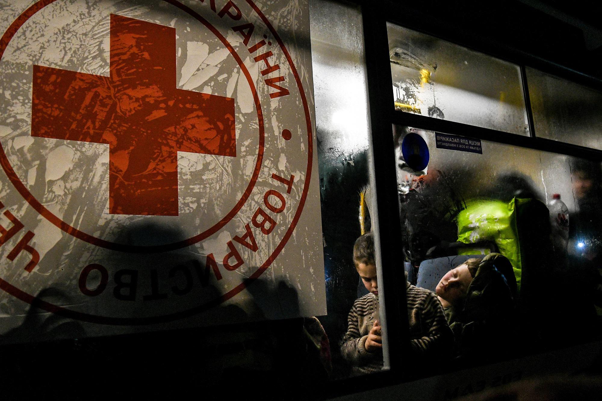 Ucraina-Russia, a Mariupol nuovo tentativo di evacuare civili