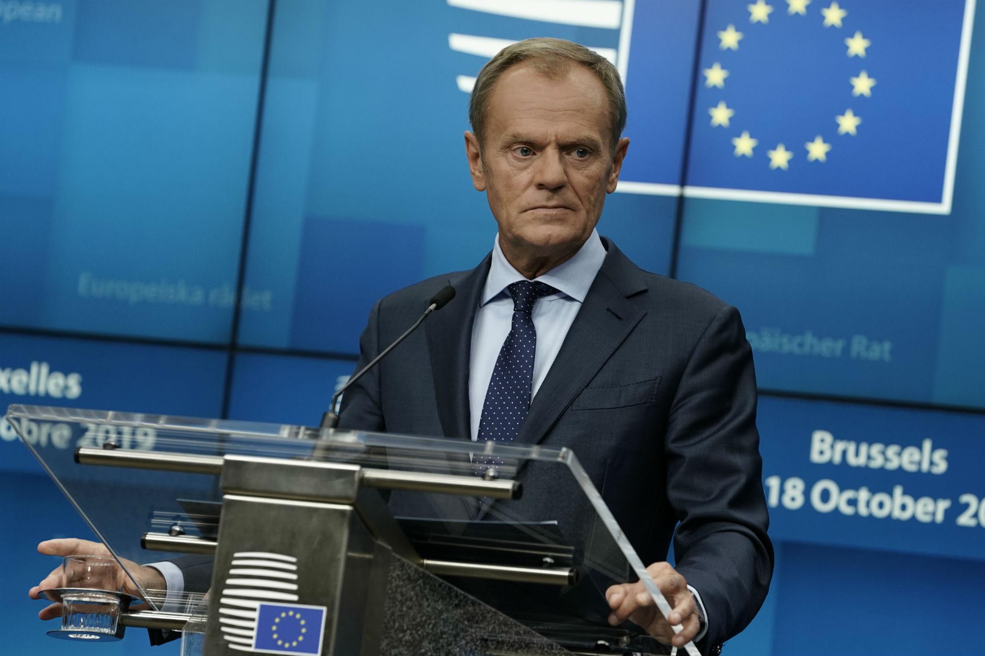 Ucraina-Russia, accusa di Tusk a Italia e Germania su sanzioni