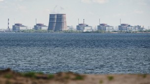 Ucraina, Russia attacca Zaporizhzhia: tra blackout e allarme disastro nucleare