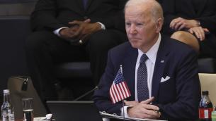 Ucraina-Russia, Biden: "A Zelensky daremo sostegno crescente"