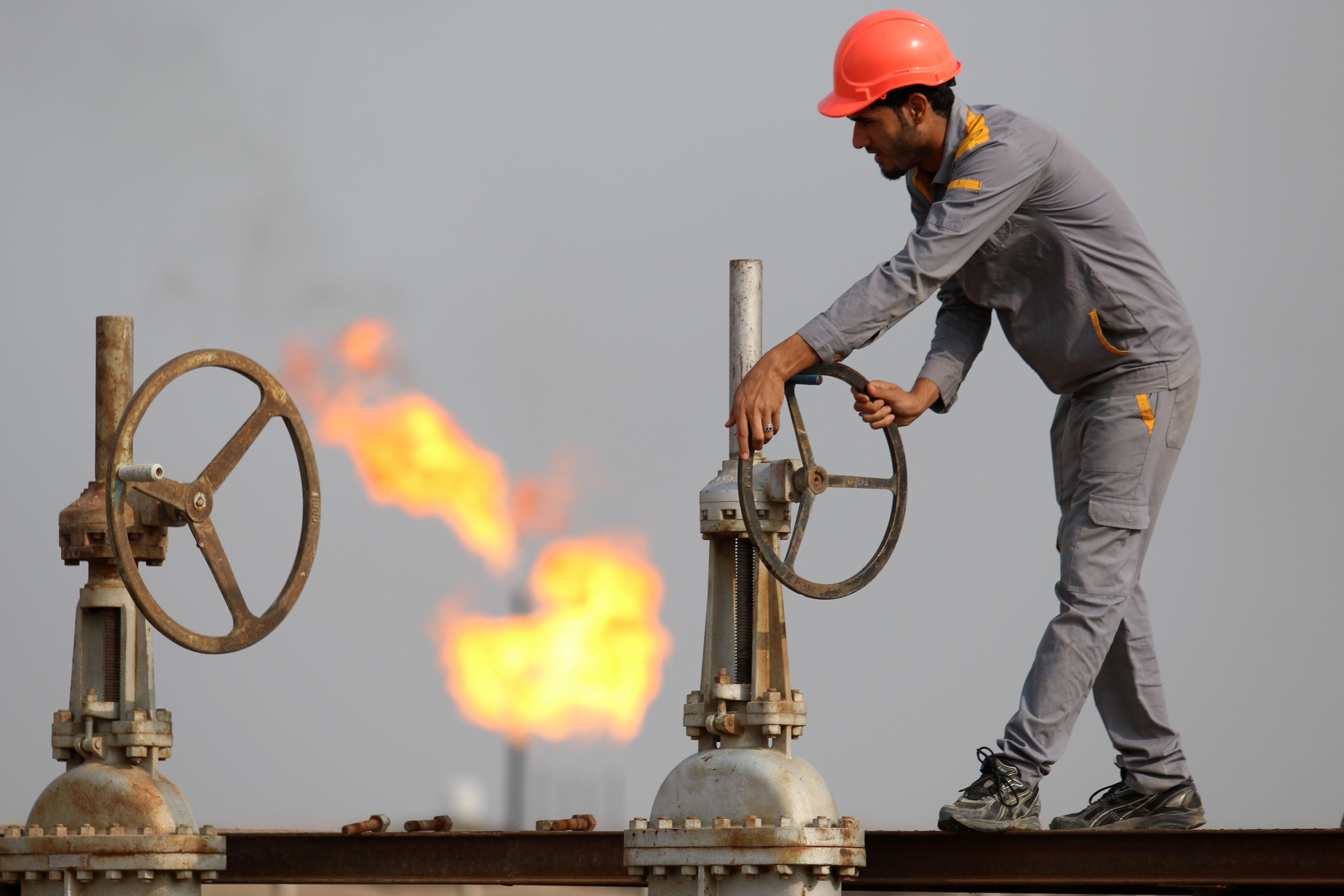 Ucraina-Russia, Biden verso sblocco riserve strategiche petrolio