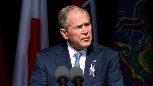 Ucraina-Russia, Bush: "Zelensky il Churchill dei nostri tempi"