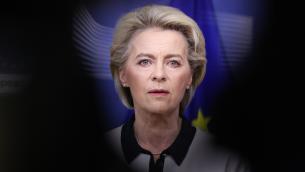 Ucraina-Russia, da Ue "massiccio pacchetto sanzioni contro Mosca"