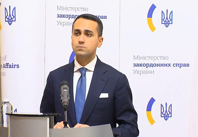 Ucraina-Russia, Di Maio: "C'è spazio per soluzione diplomatica"