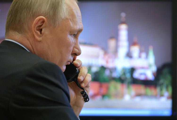 Ucraina-Russia, Erdogan a Putin: "Negoziati e stop subito a guerra"
