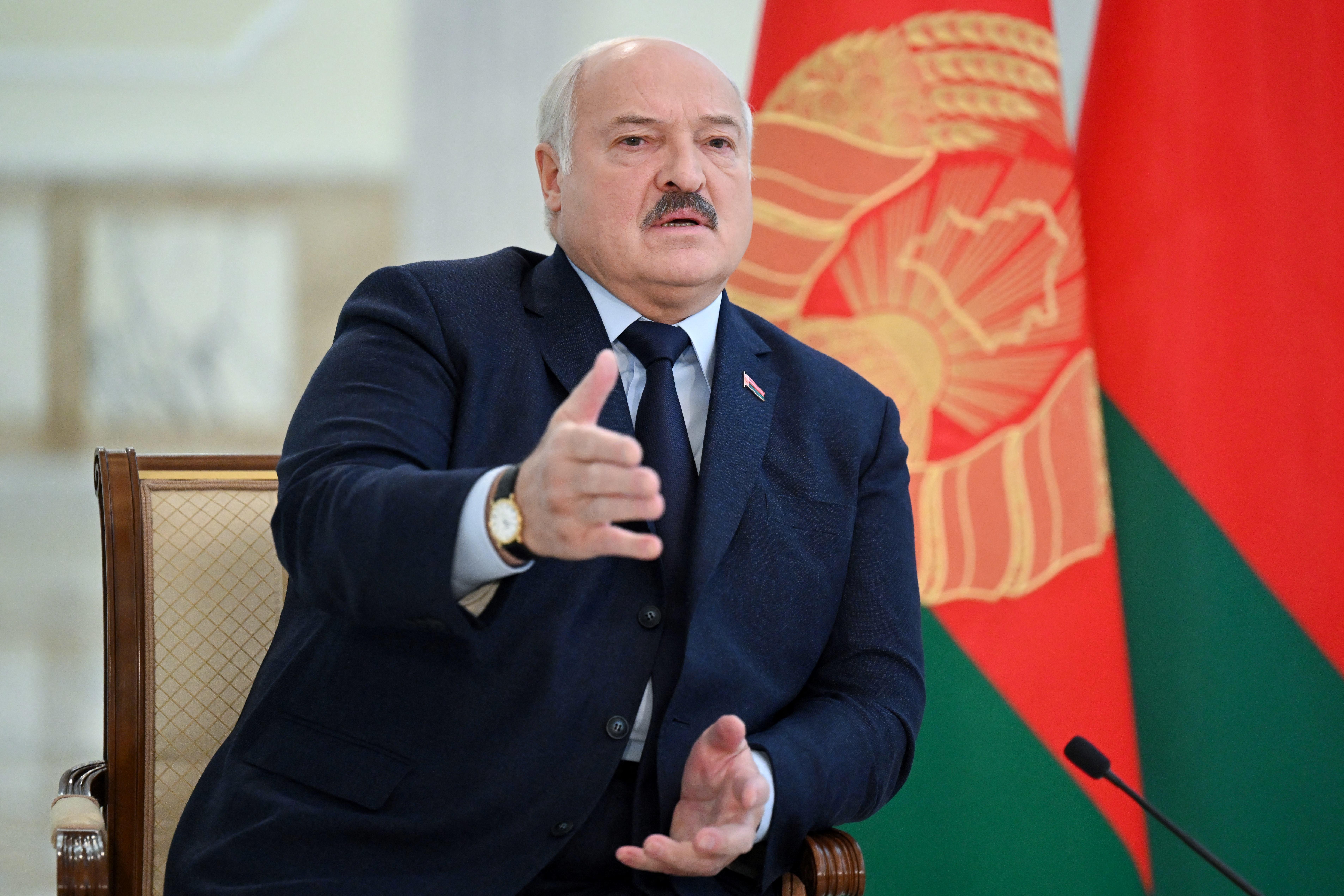 Ucraina-Russia, Lukashenko: "Guerra in stallo, Kiev e Mosca devono trattare"