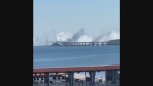 Ucraina, Russia: "Missili Kiev contro ponte in Crimea" - Video