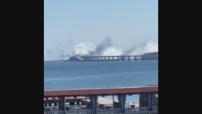 Ucraina, Russia: "Missili Kiev contro ponte in Crimea" - Video