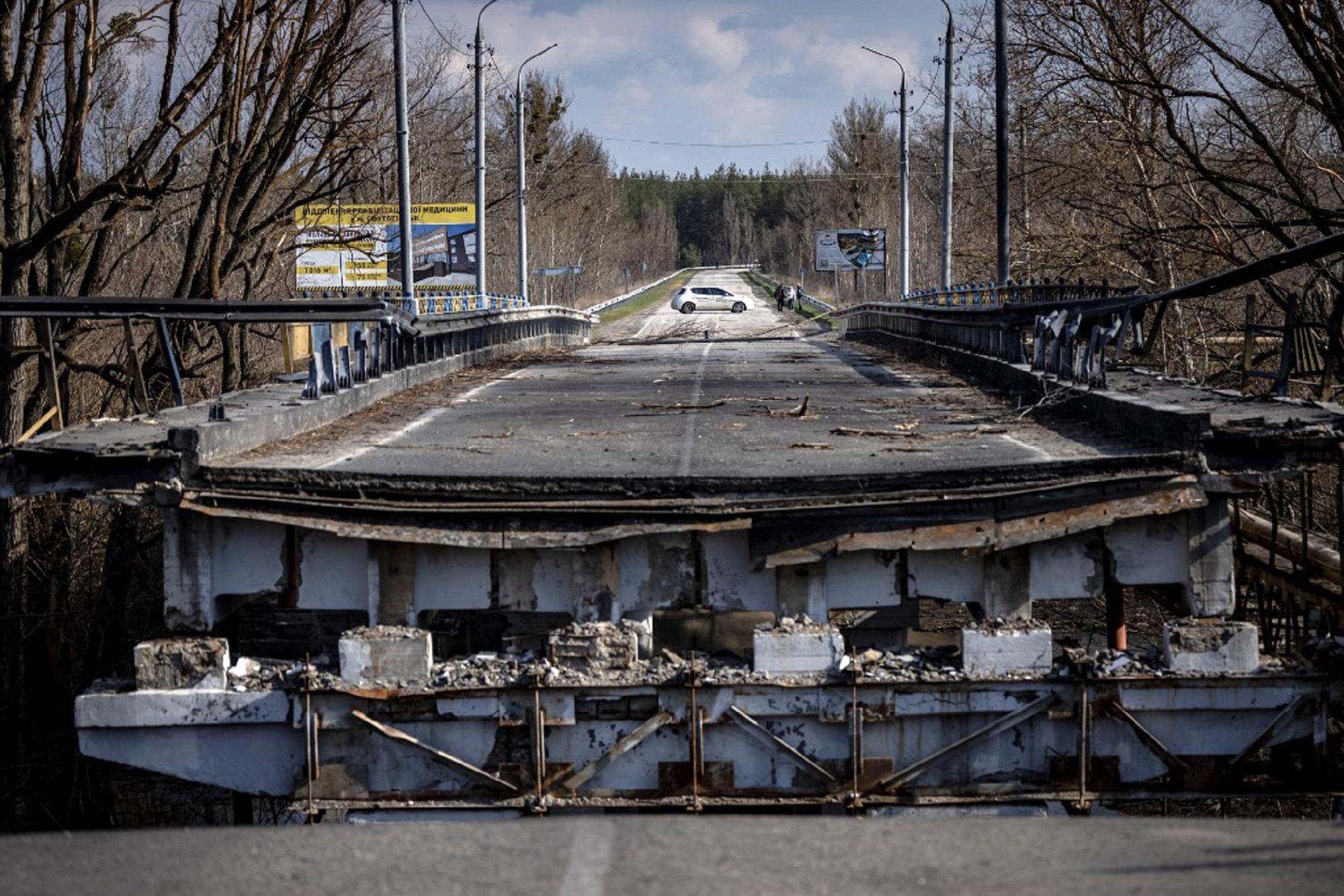 Ucraina-Russia, nel Donbass "verso epica battaglia terrestre"