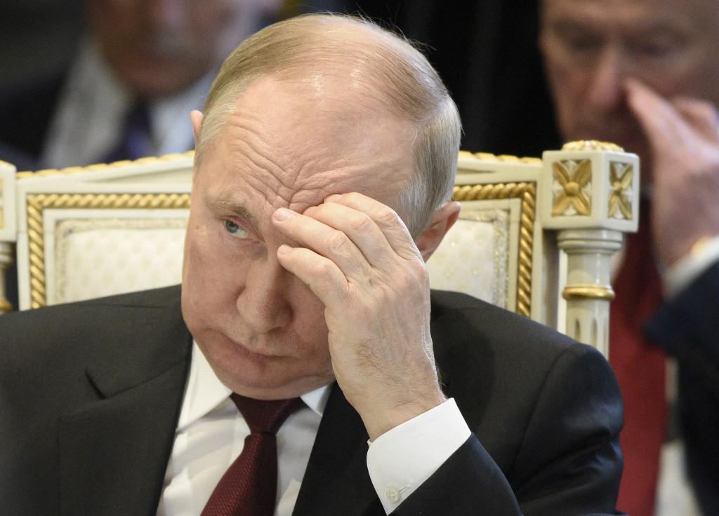 Ucraina-Russia, Putin in Armenia: manifestazioni contro guerra