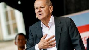 Ucraina-Russia, Scholz: "Non porteremo la Nato in guerra"