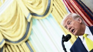 Ucraina-Russia, Trump avverte: "Se rendono negoziato difficile, ce ne andiamo"