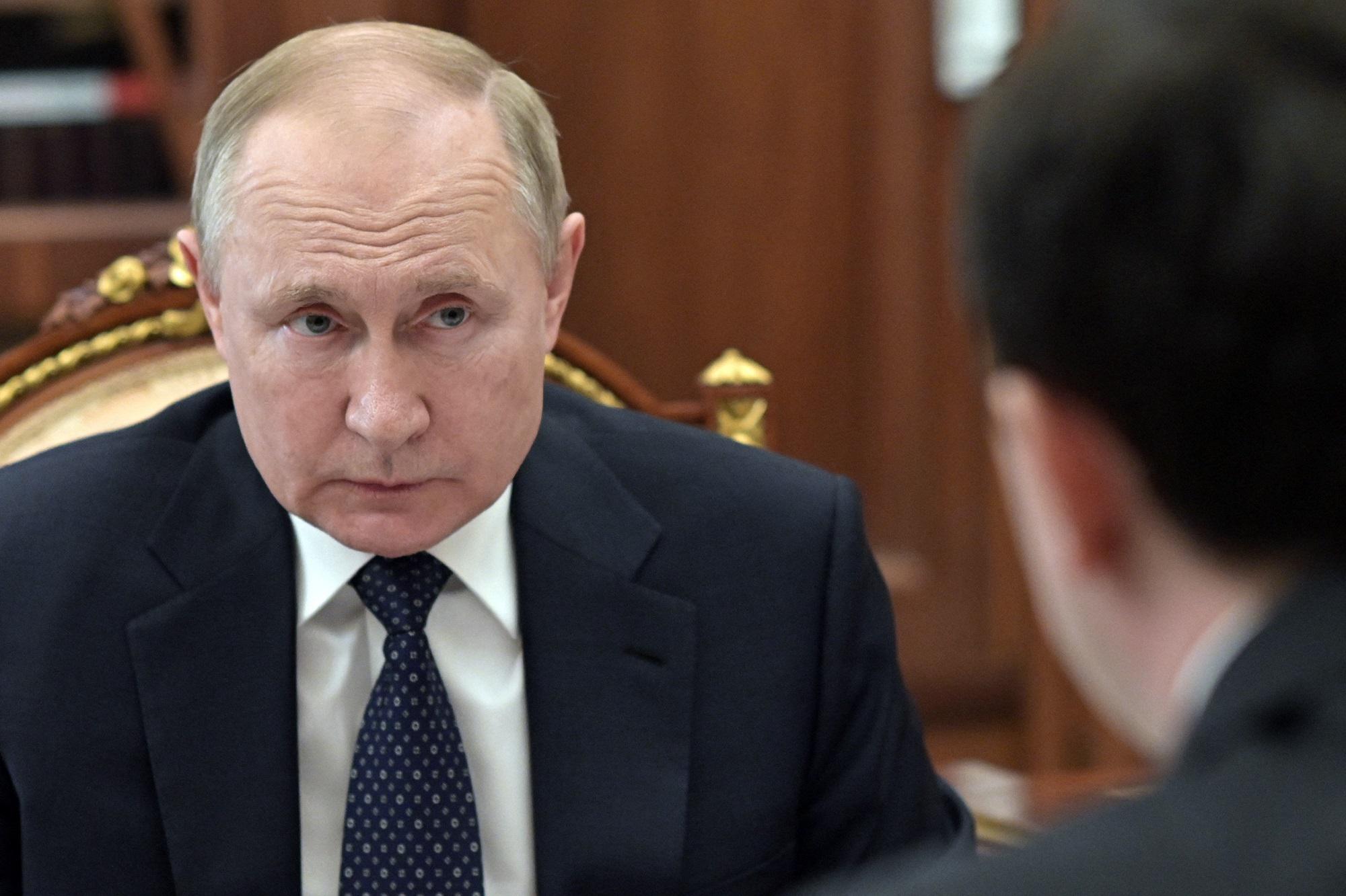 Ucraina-Russia, "Ue valuta sanzioni contro le figlie di Putin"