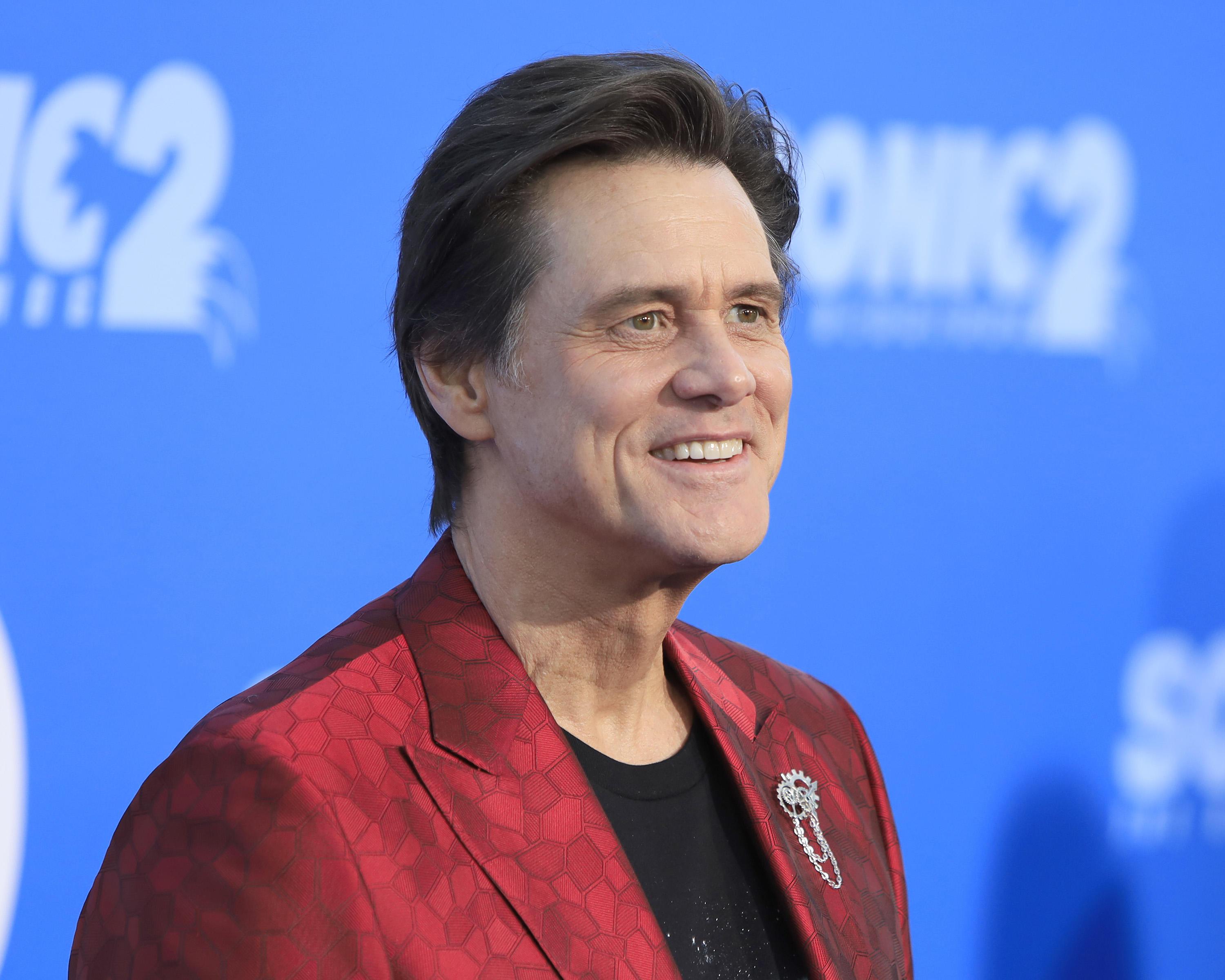 Ucraina, Russia vieta ingresso a 100 canadesi: c'è anche Jim Carrey