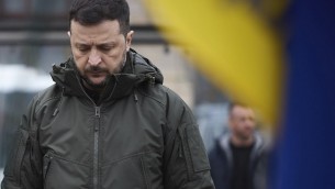 Ucraina-Russia, Zelensky ammette: "Non abbiamo la forza per riprenderci i territori"