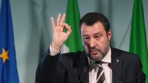 Ucraina, Salvini: "Zelensky e Putin prima o poi devono parlarsi"
