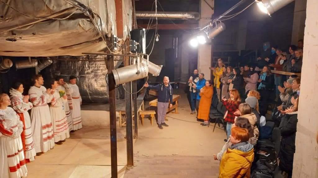 Ucraina, spettatrice teatro sotterraneo: "ho pianto, l'arte è la nostra arma"