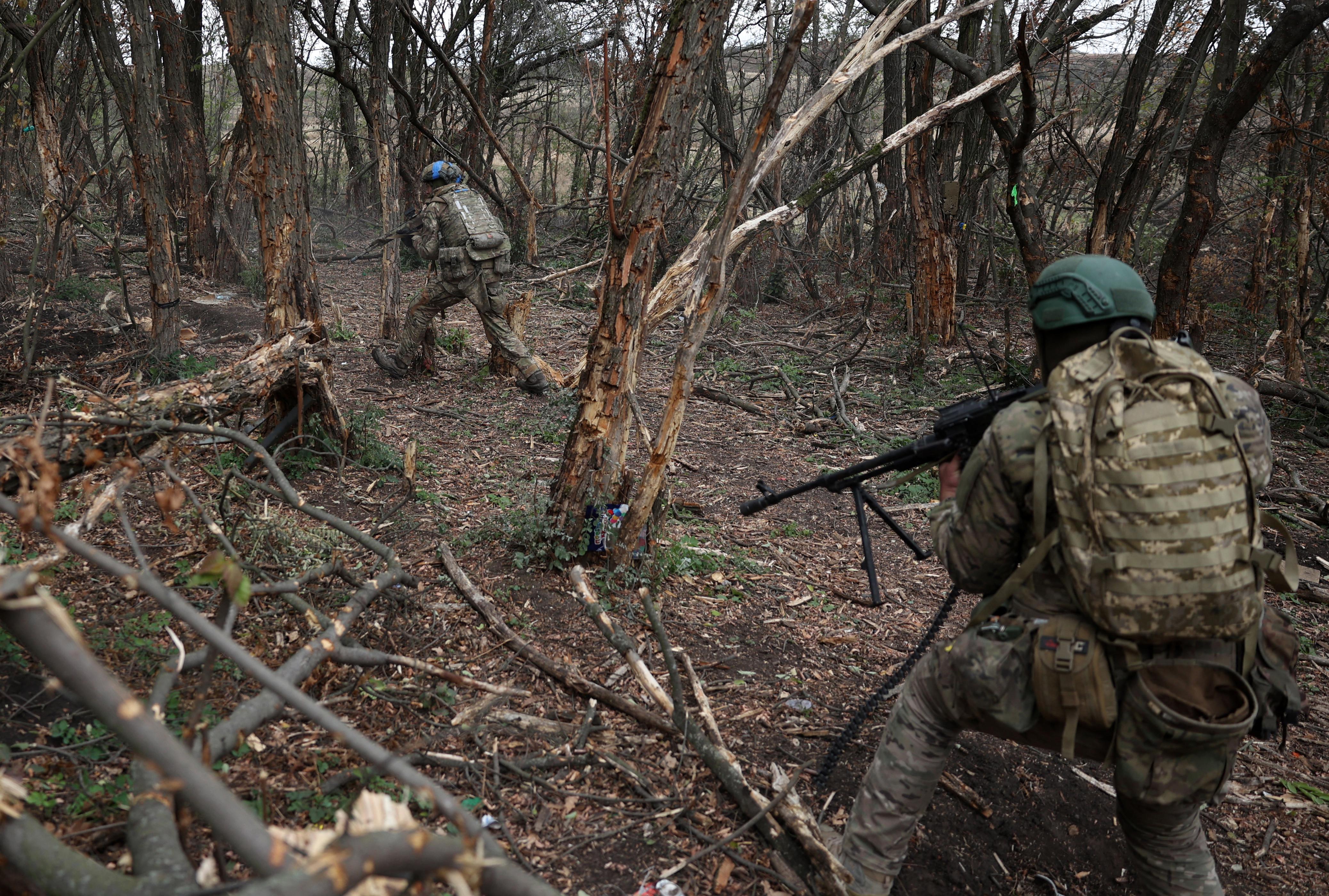 Ucraina, stallo Usa su invio armi preoccupa intelligence: "Senza di noi destinati a sconfitta"