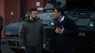 Ucraina, Sunak: "Regno Unito scoraggia uso di bombe a grappolo"