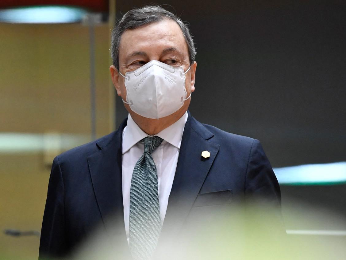 Ucraina, telefonata Draghi-Zelensky: "Costante sostegno Italia a Kiev"