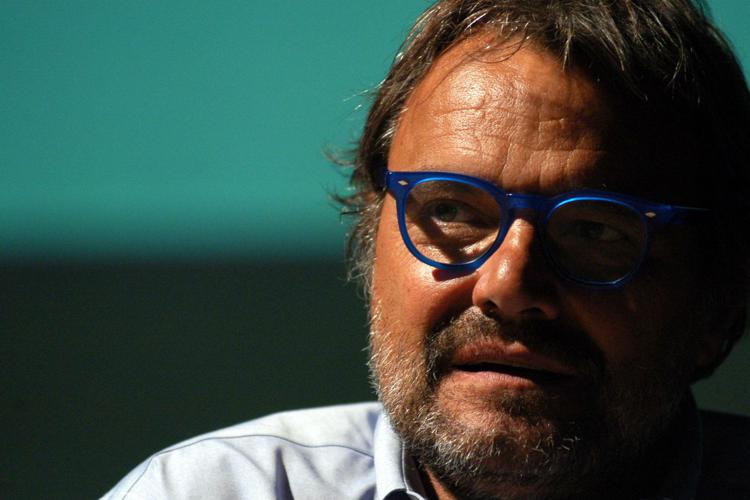 Ucraina, Toscani: "A Milano sfila la moda e a Kiev i morti"
