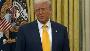 Ucraina, Trump attacca Zelensky: "Accordo per terre rare o ci saranno problemi"