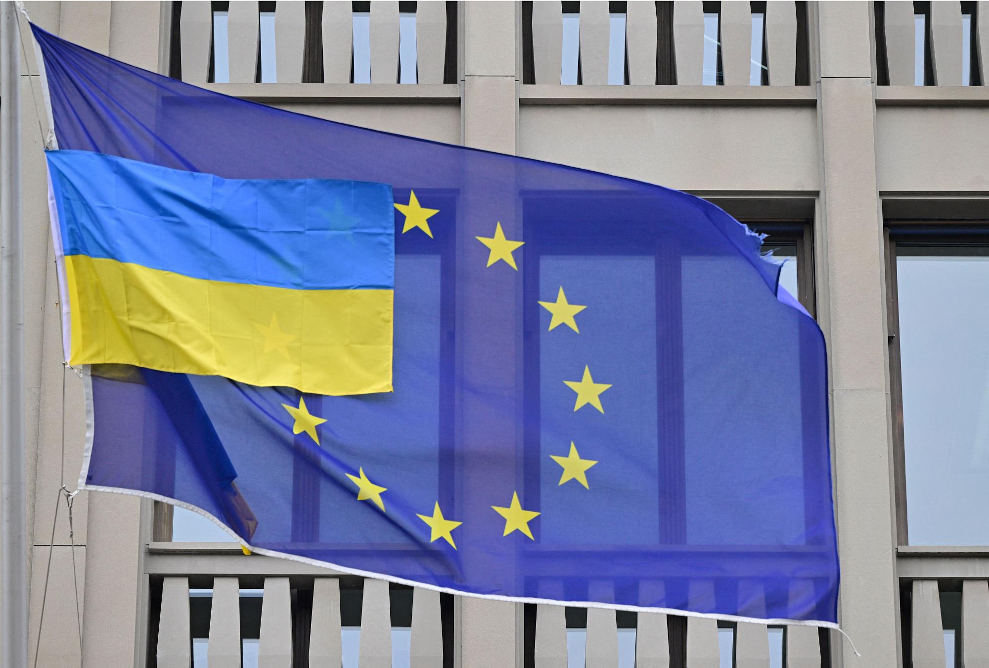 Ucraina, Ue approva missione di assistenza militare