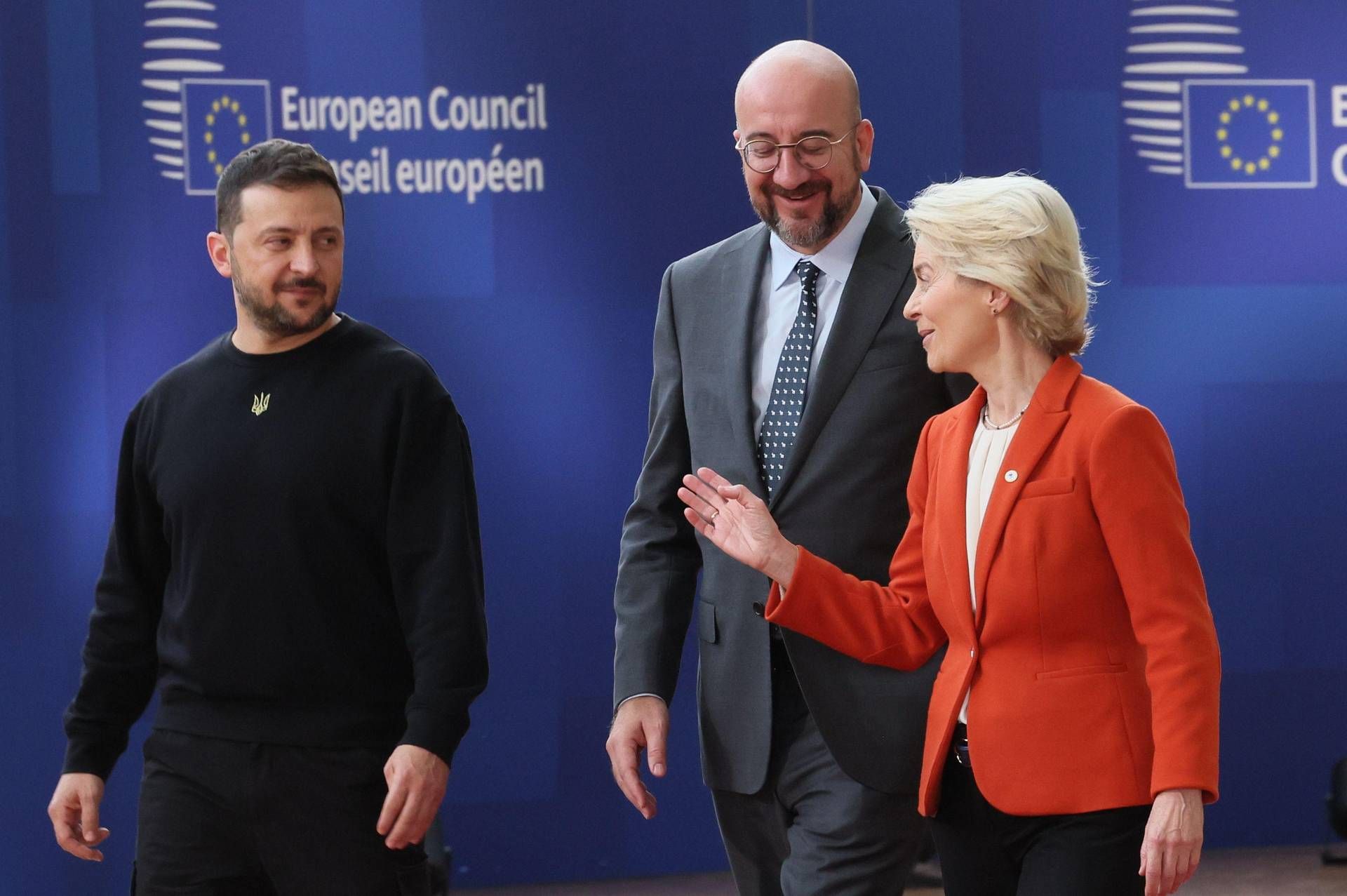 Ucraina, Ue con Zelensky: "È democrazia, Russia no"