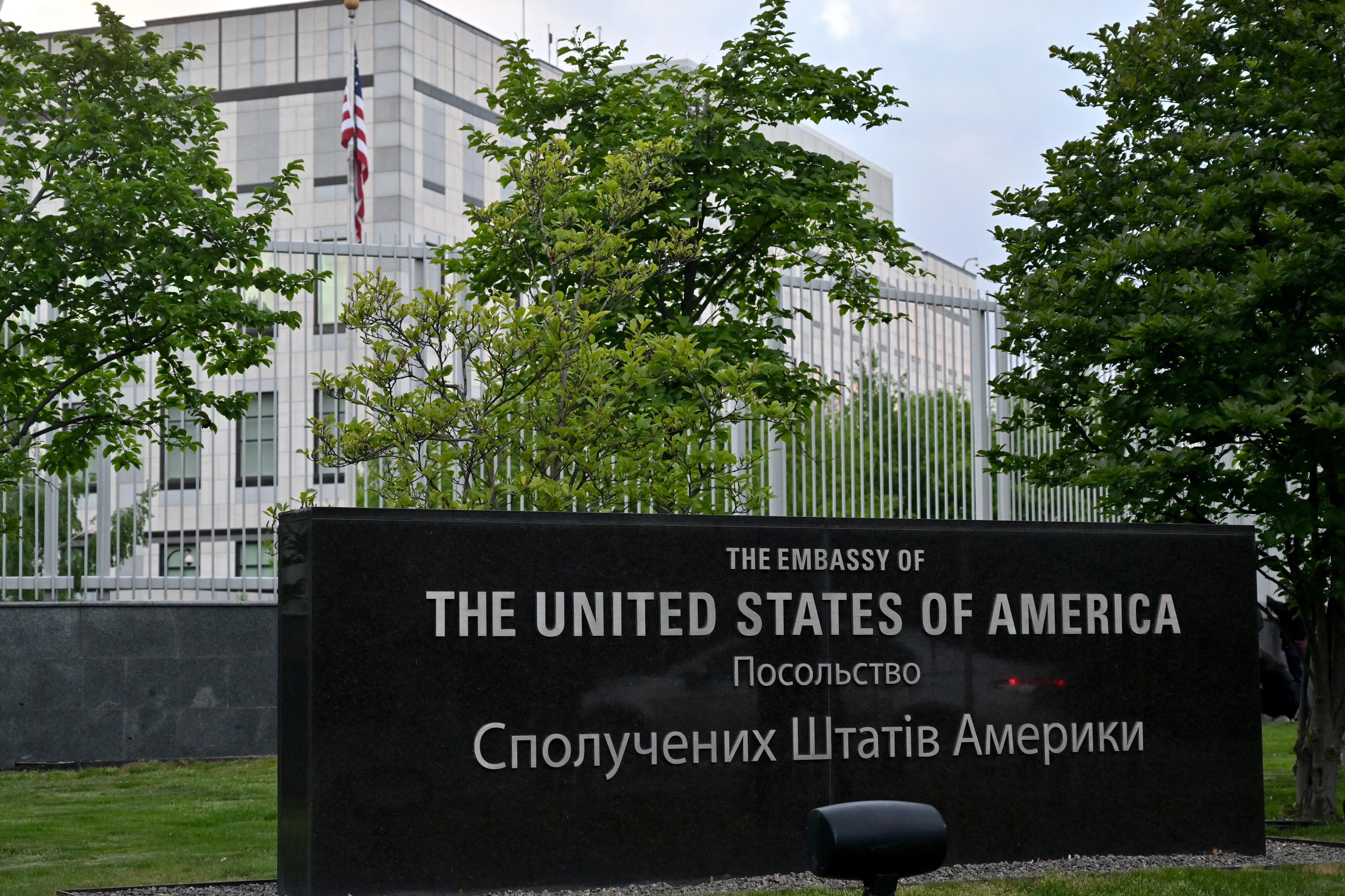 Ucraina, Usa: "Cittadini americani lascino il paese"