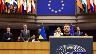 Ucraina, via libera Ue a colloqui adesione: svolta storica