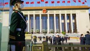 Ucraina, Wsj: "Cina valuta fornitura droni e artiglieria a Russia"