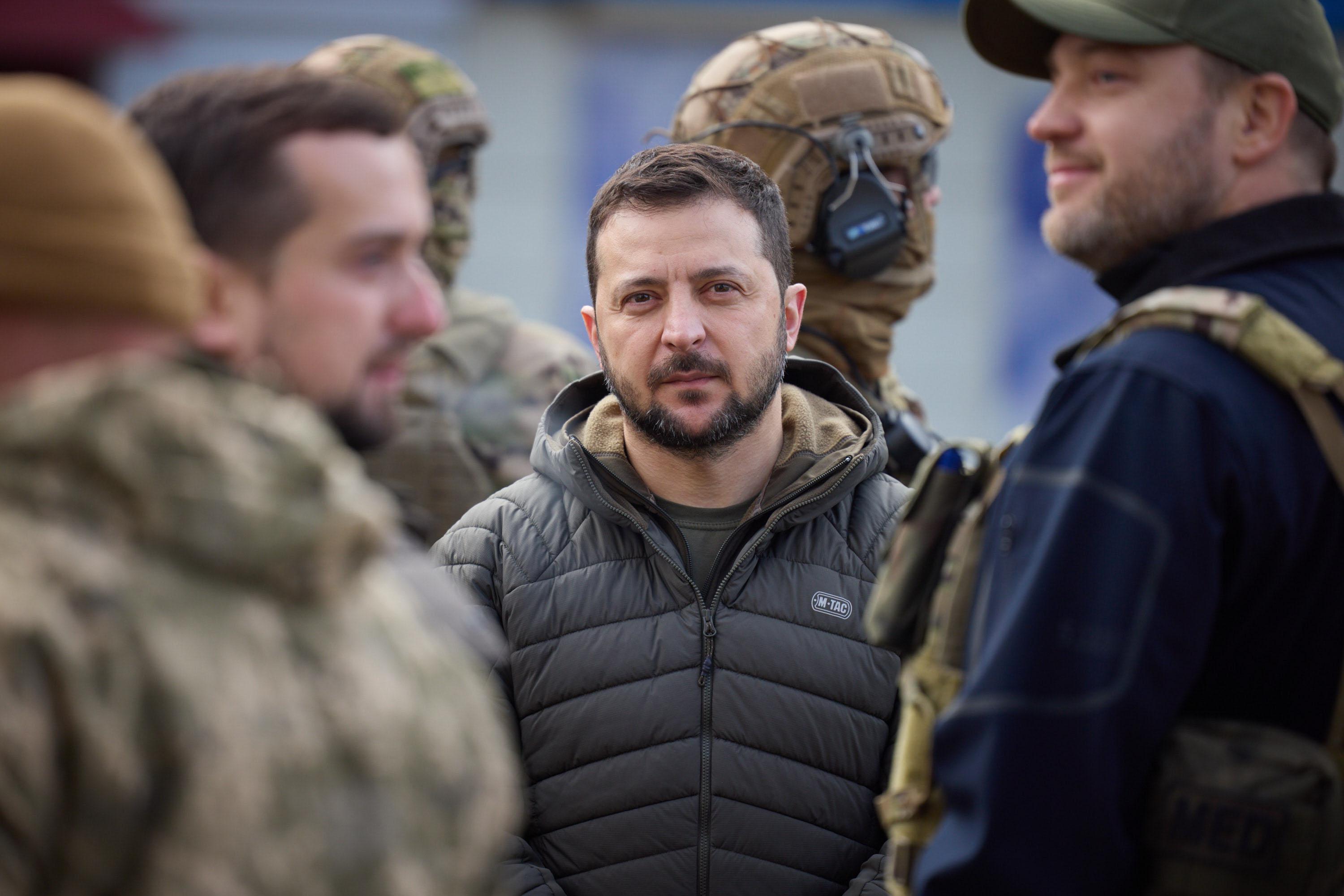 Ucraina, Zelensky: "9 anni fa aggressione Crimea, riprendendola avremo pace"