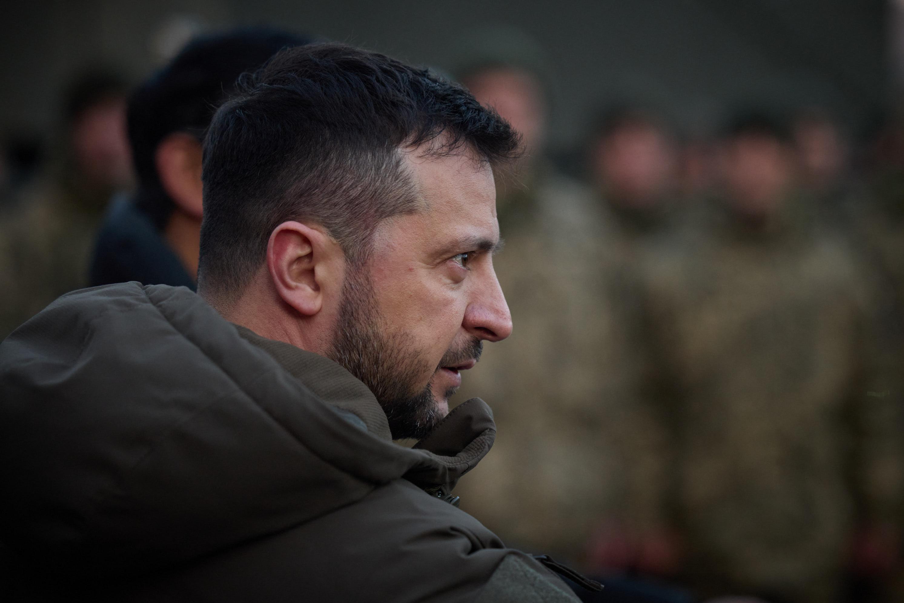 Ucraina, Zelensky: "Battaglie feroci al fronte, a Sud distruggiamo il nemico"