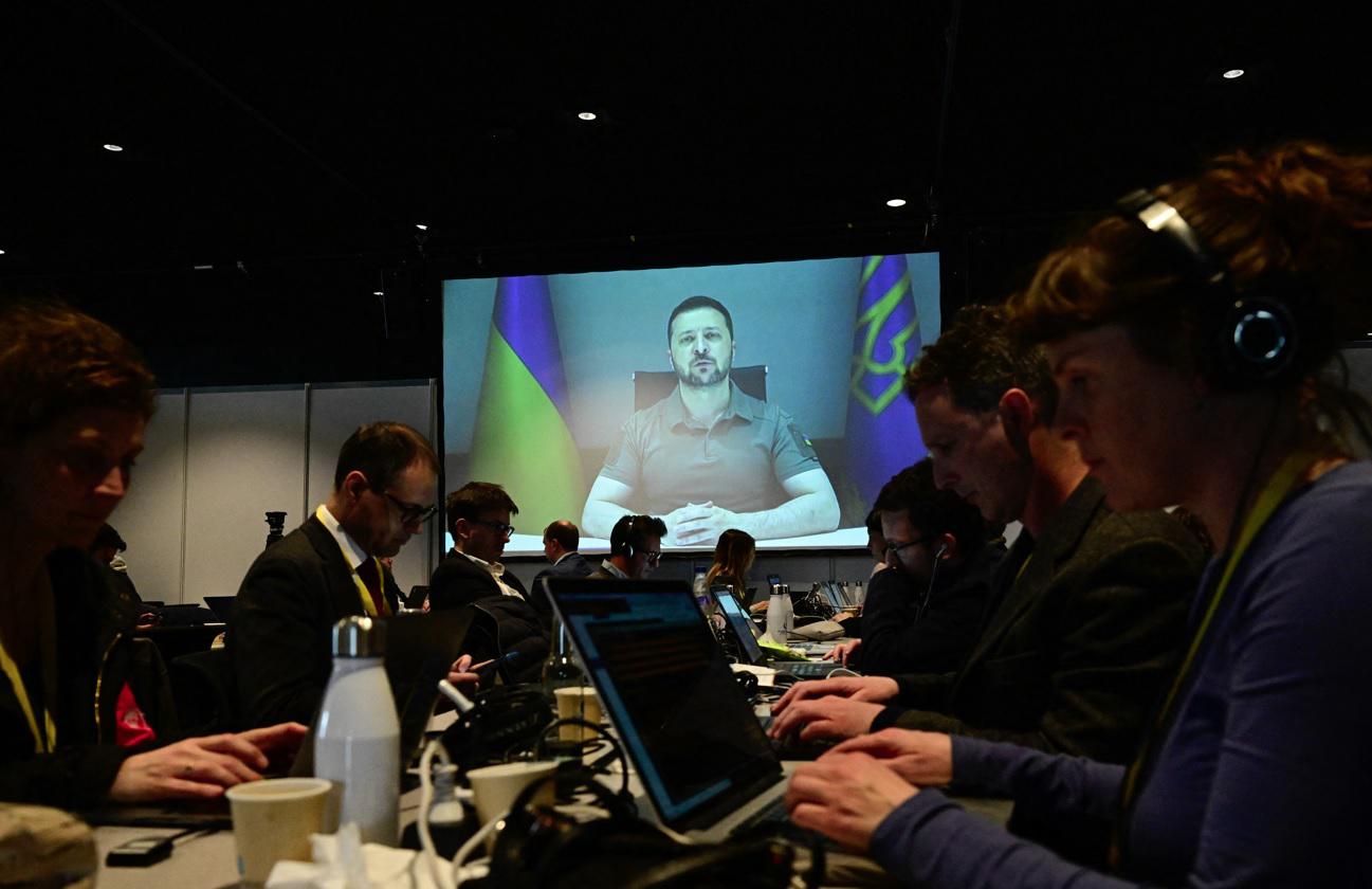 Ucraina, Zelensky: "Gloria all'Europa, siamo liberi"