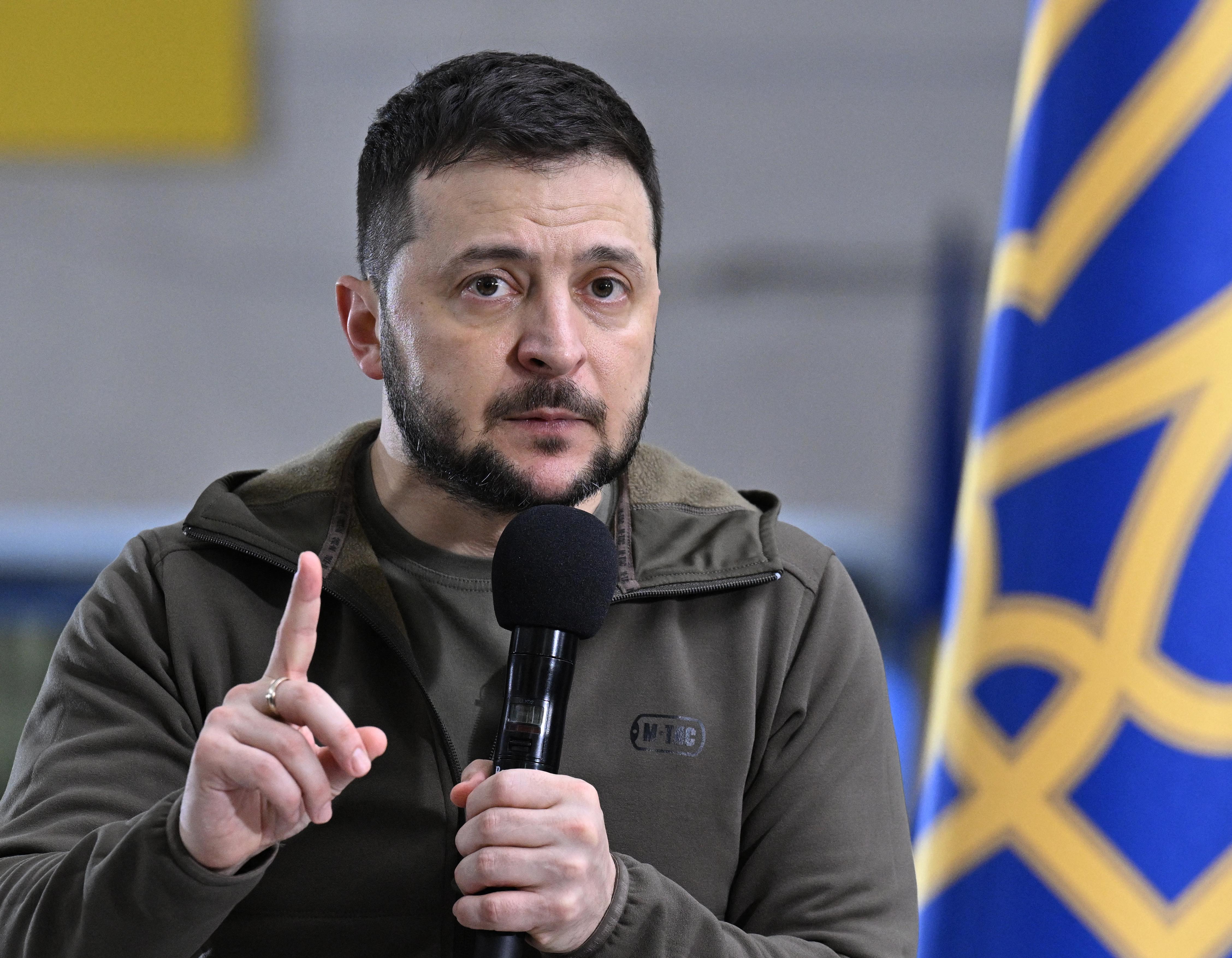 Ucraina, Zelensky: "Guerra come virus"