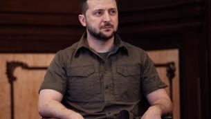 Ucraina, Zelensky: "Prepararsi a possibilità che Putin usi armi nucleari"