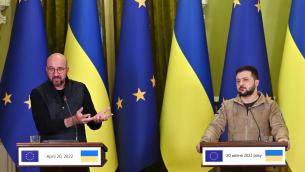 Ucraina, Zelensky: "Vogliamo sesto pacchetto sanzioni Ue, con petrolio"