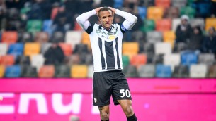 Udinese-Verona 1-1, autogol di Becao e rete di Samardzic