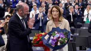 Ue, chi è Roberta Metsola: la maltese di Finlandia che piace a destra e a sinistra