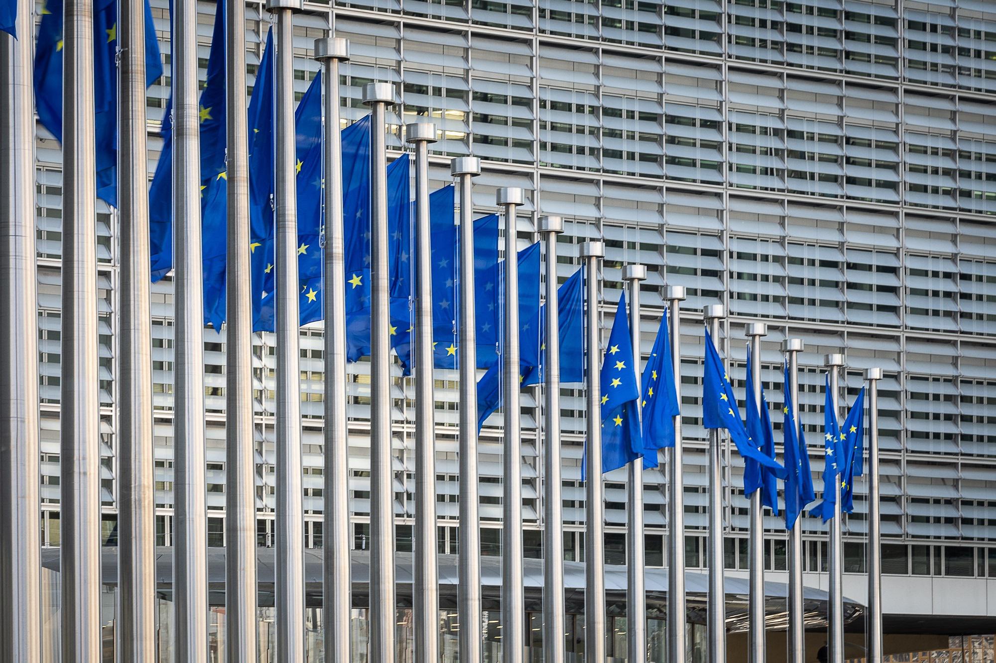 Ue lancia pacchetto anticorruzione: direttiva e nuovo regime sanzioni