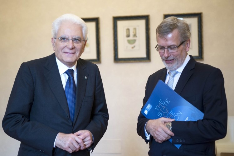 Ue, Mattarella: "Continuare costruzione europea, con coraggio"