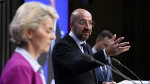 Ue, Michel e von der Leyen separati in casa