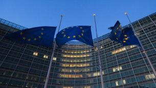 Ue-Usa, oggi summit democrazia: esclusa Ungheria, imbarazzo Bruxelles